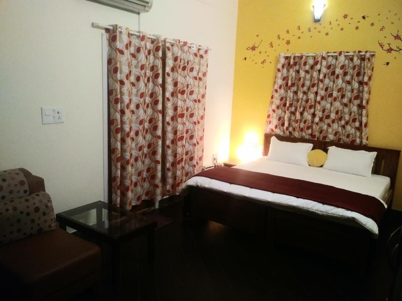 Royale Achaya Bed & Breakfast เชนไน ภายนอก รูปภาพ
